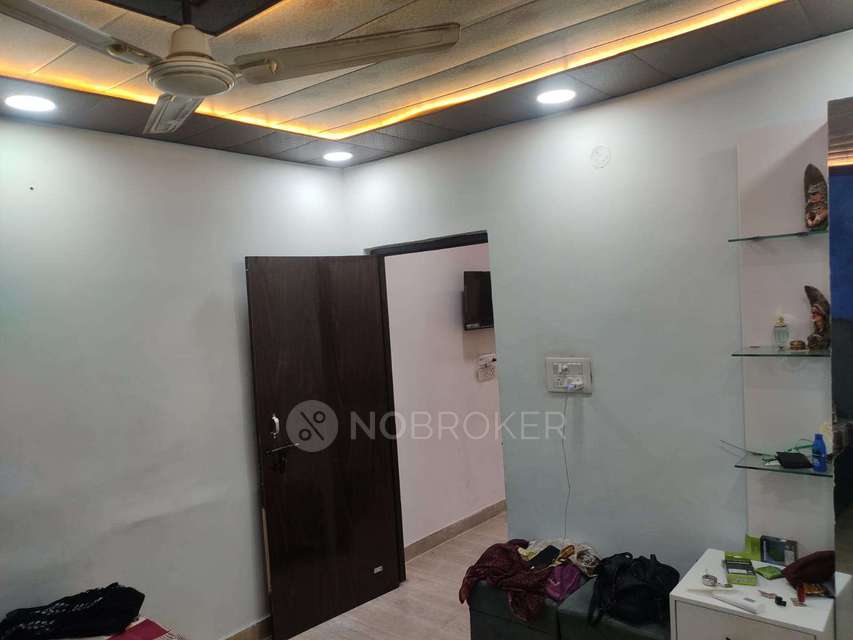 4+ BHK Flat For Sale  In Laxmi Nagar