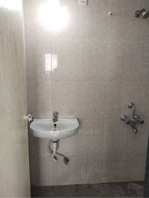 2 BHK Flat In Rajesh East Enigma For Sale  In Lonikand