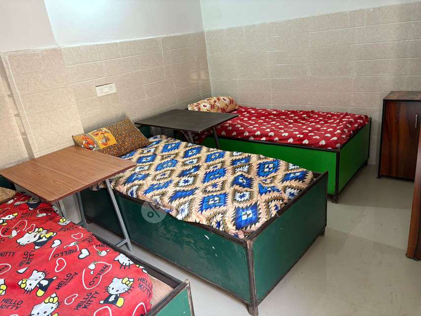 PG for Boys in Knowledge Park 1