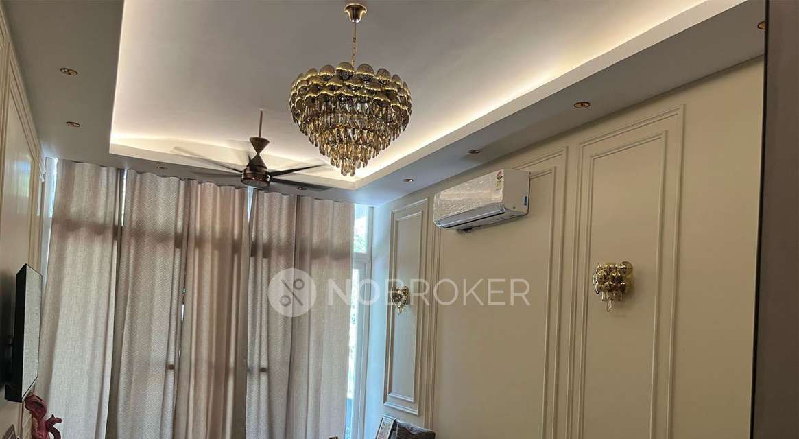 3 BHK Flat In Sarv Hitkari  For Sale  In Kalkaji