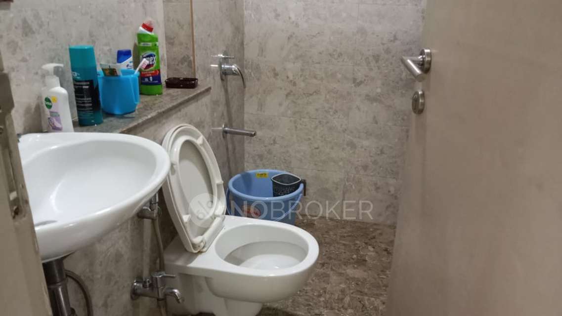 1 BHK Flat In Vasant Oasis For Sale  In Andheri East