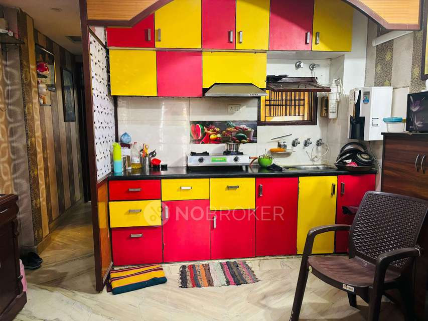 2 BHK Flat For Sale  In Vinod Nagar West