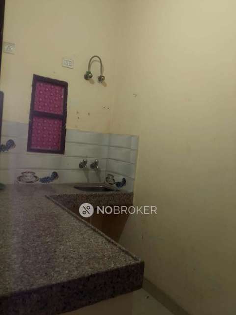 PG for Boys in Sector 69