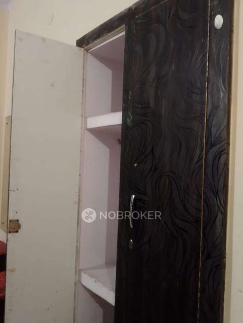 PG for Boys in Sector 69