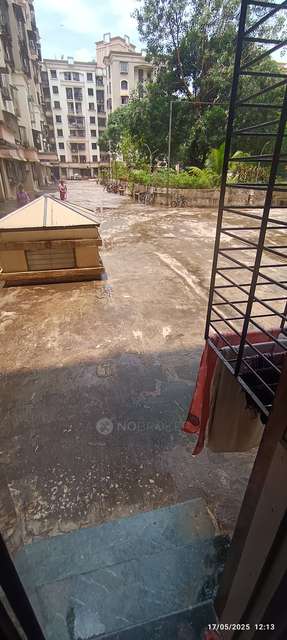 1 RK Flat For Sale  In Mulund West