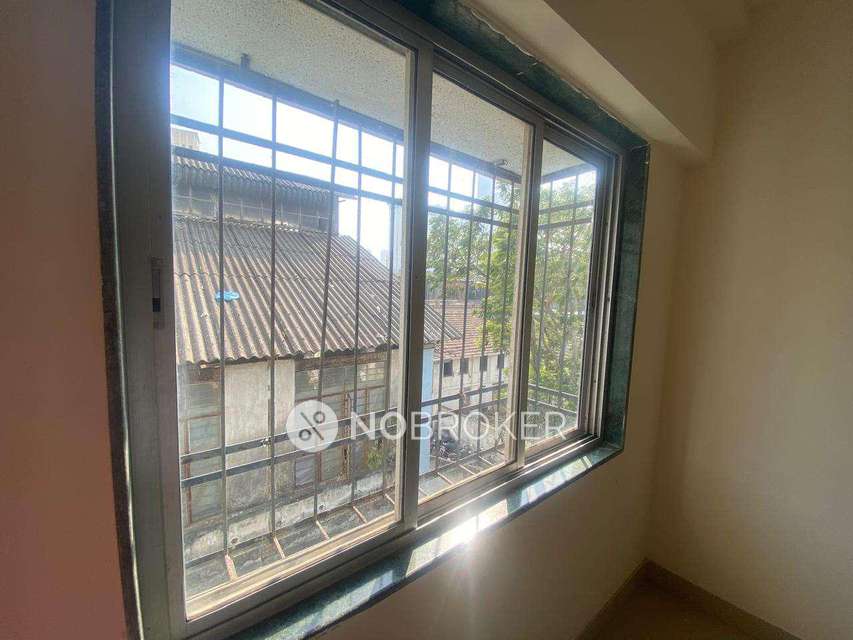 1 BHK Flat In Shree Yasho Mangal Chs, Badami Bohari Chawl, L B For Sale  In Parel