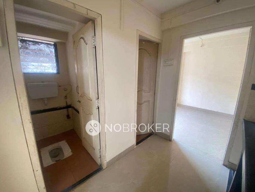 1 BHK Flat In Shree Yasho Mangal Chs, Badami Bohari Chawl, L B For Sale  In Parel