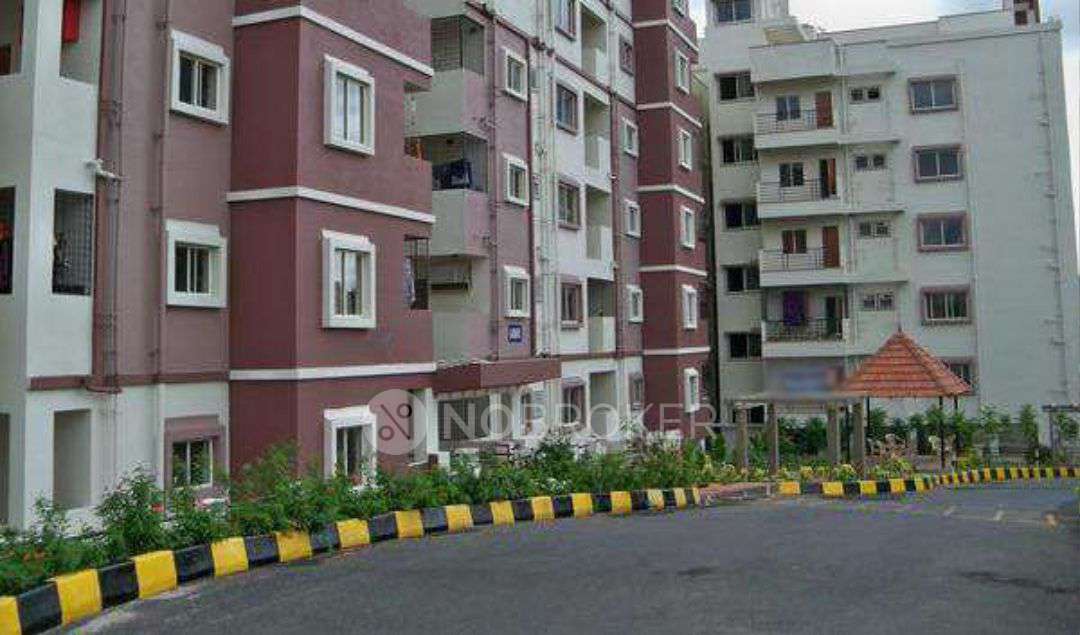 2 BHK Flat In Mahaveer Lakes Apartment For Sale  In Green View Layout,mailasandra