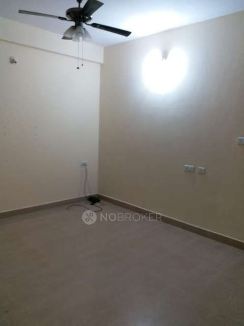 2 BHK Flat In Mahaveer Lakes Apartment For Sale  In Green View Layout,mailasandra