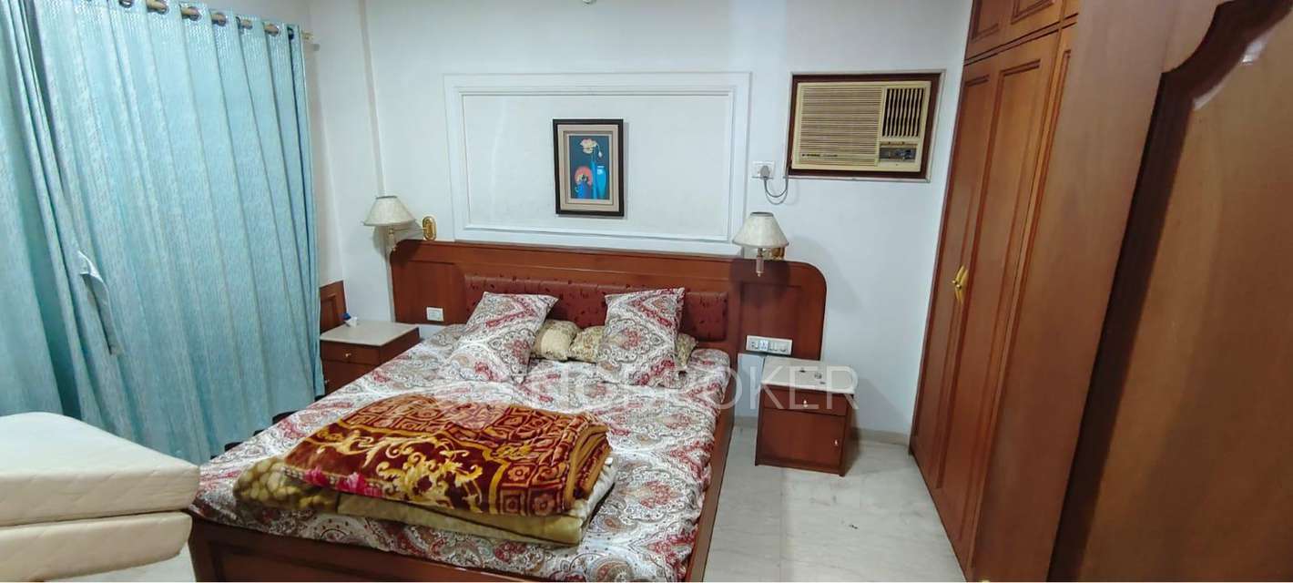 Single Room for Male In 2 BHK  In Harshvardhan Chs In Powai