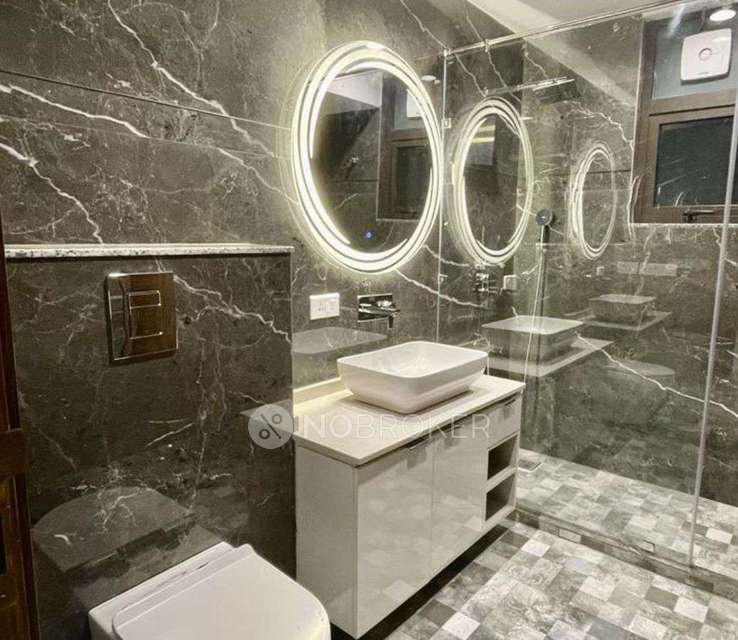 4 BHK Flat In Dlf Phase 3, Sector 24 For Sale  In Sector 24