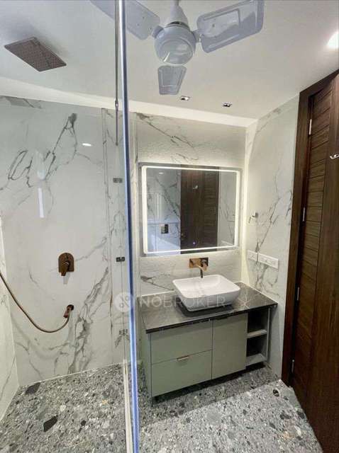 4 BHK Flat In Dlf Phase 3, Sector 24 For Sale  In Sector 24