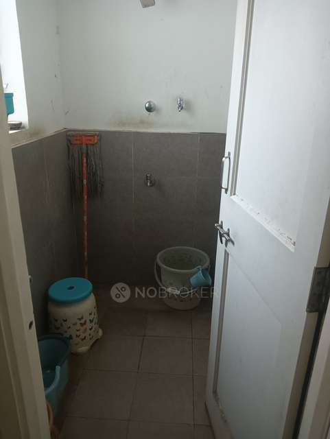 1 BHK Flat In Tulip Coop For Sale  In Varve Bk