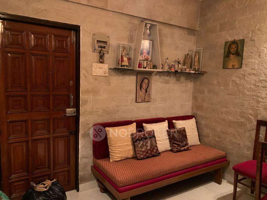1 BHK Flat In Reputed Embassy Apartment, Andheri West For Sale  In Embassy Apartment