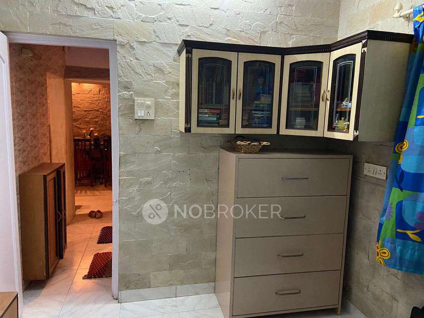 1 BHK Flat In Reputed Embassy Apartment, Andheri West For Sale  In Embassy Apartment