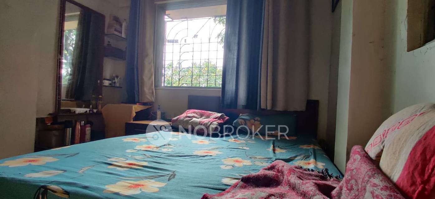 Single Room for Female In 1 BHK  In  Goregaon