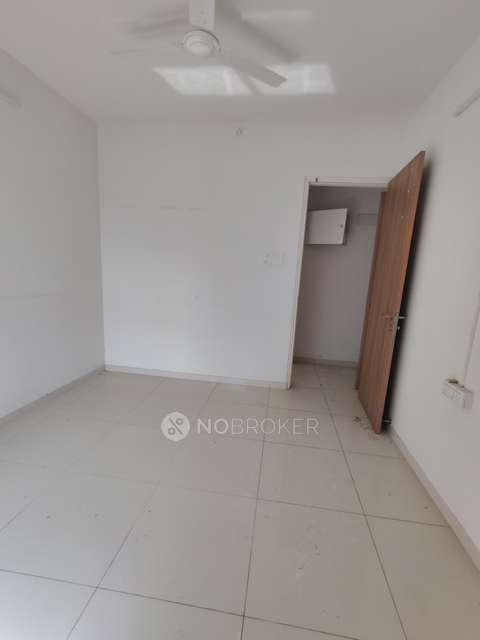 2 BHK Flat In Godrej Emerald For Sale  In Thane West