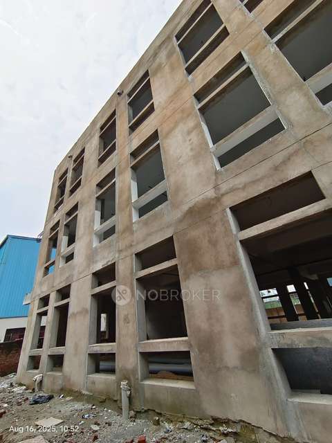 Industrial Building in Surajpur Site V, Greater Noida for Rent 