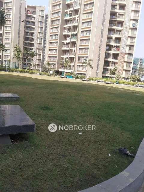 2 BHK Flat In Pride World City Long Island For Sale  In Charholi Budruk