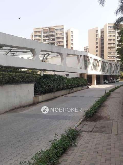 2 BHK Flat In Pride World City Long Island For Sale  In Charholi Budruk