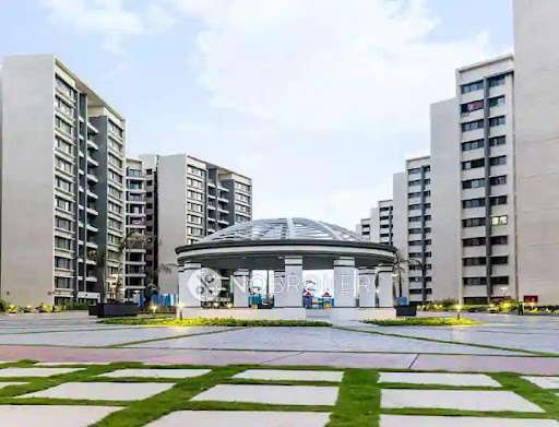 2 BHK Flat In Pride World City Long Island For Sale  In Charholi Budruk