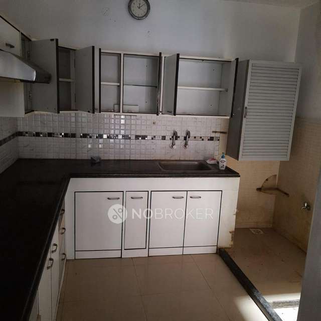 3 BHK Flat In Mohammedi Manzil Sembudoss Street  For Sale  In Mannady