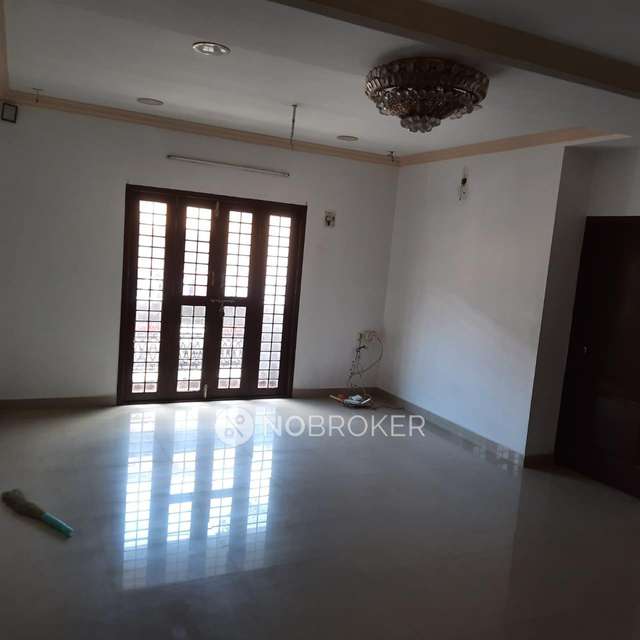 3 BHK Flat In Mohammedi Manzil Sembudoss Street  For Sale  In Mannady