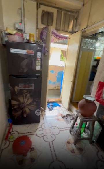 1 BHK Flat In Bmc Chawl For Sale  In Fort