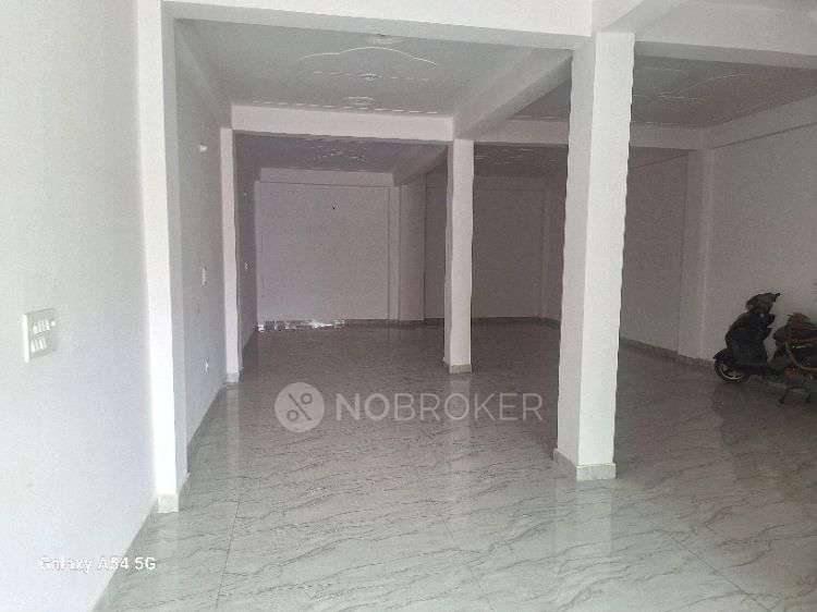 Showroom in Govindpuram, Ghaziabad for Rent 