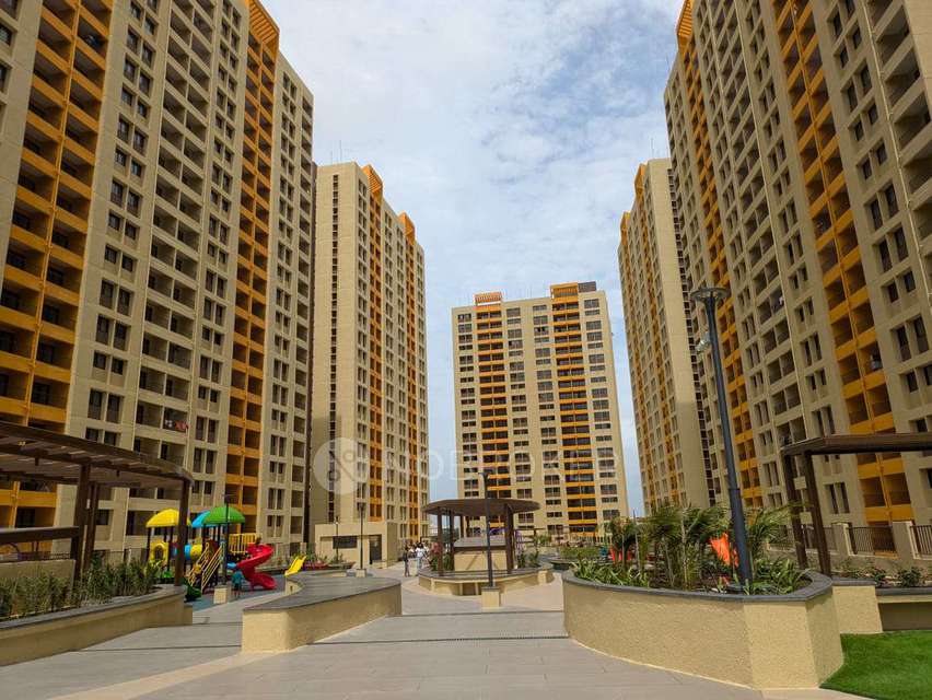2 BHK Flat In Falcon Tower At Riverview City for Rent  In Loni Kalbhor