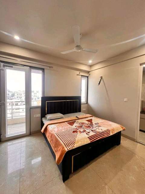 1 BHK Flat In Dlf Skycourt  for Rent  In Sector 86