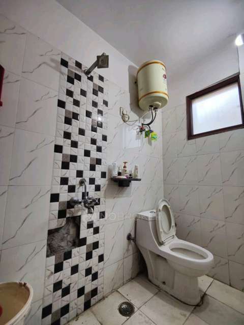 2 BHK Flat In Shivdutt Apartment For Sale  In  Sector 24