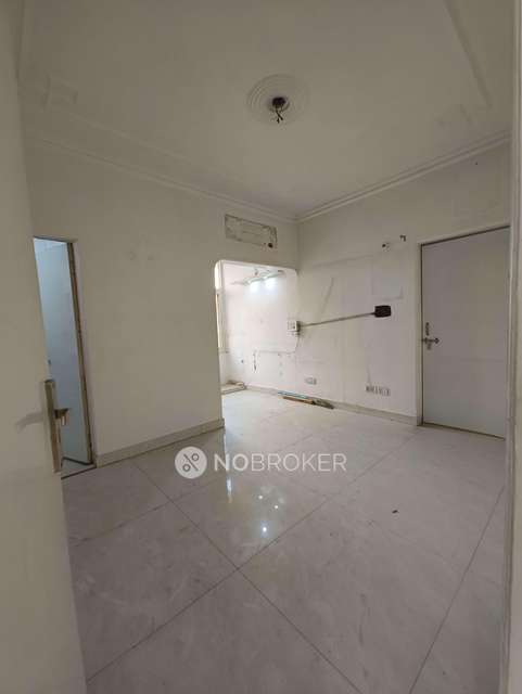 3 BHK Flat In Vaishali Apartment, Vikaspuri For Sale  In Vikaspuri Rd