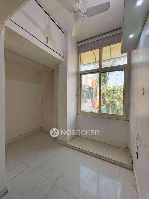 3 BHK Flat In Vaishali Apartment, Vikaspuri For Sale  In Vikaspuri Rd