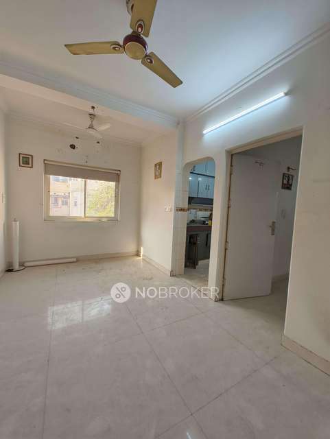 3 BHK Flat In Vaishali Apartment, Vikaspuri For Sale  In Vikaspuri Rd