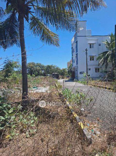 Plot For Sale  In Omr, Road