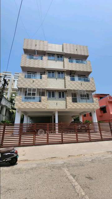 3 BHK Flat In Aashirwad Aparfments  For Sale  In 7, Vallalar, 1st Cross St, Chelli Nagar, Ezhil Nagar, Selaiyur, Chennai, Tamil Nadu 600073, India