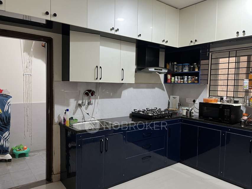 3 BHK Flat In Hpr Lake Front  For Sale  In Hafeezpet