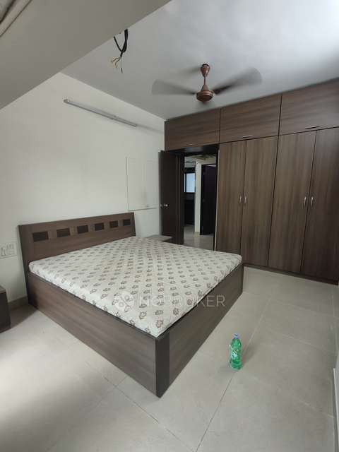 2 BHK Flat For Sale  In Goregaon East