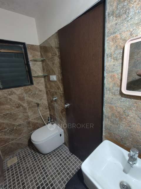 2 BHK Flat For Sale  In Goregaon East