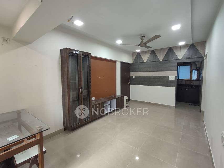 2 BHK Flat For Sale  In Goregaon East