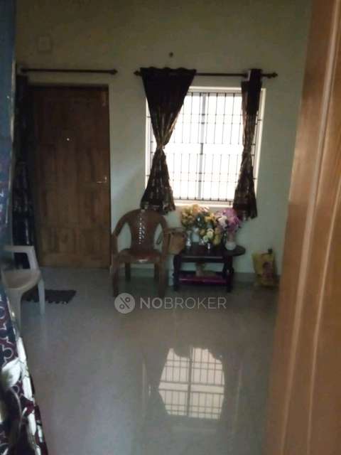 2 BHK Flat In And Promoters For Sale  In Near Annanur Railyway Station, Sivashakthi Nagar