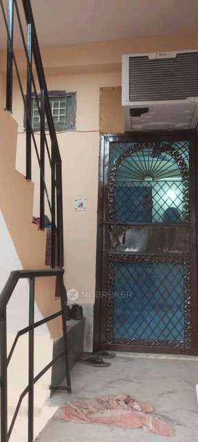 2 BHK Flat In Builder Floor For Sale  In Rajendra Nagar