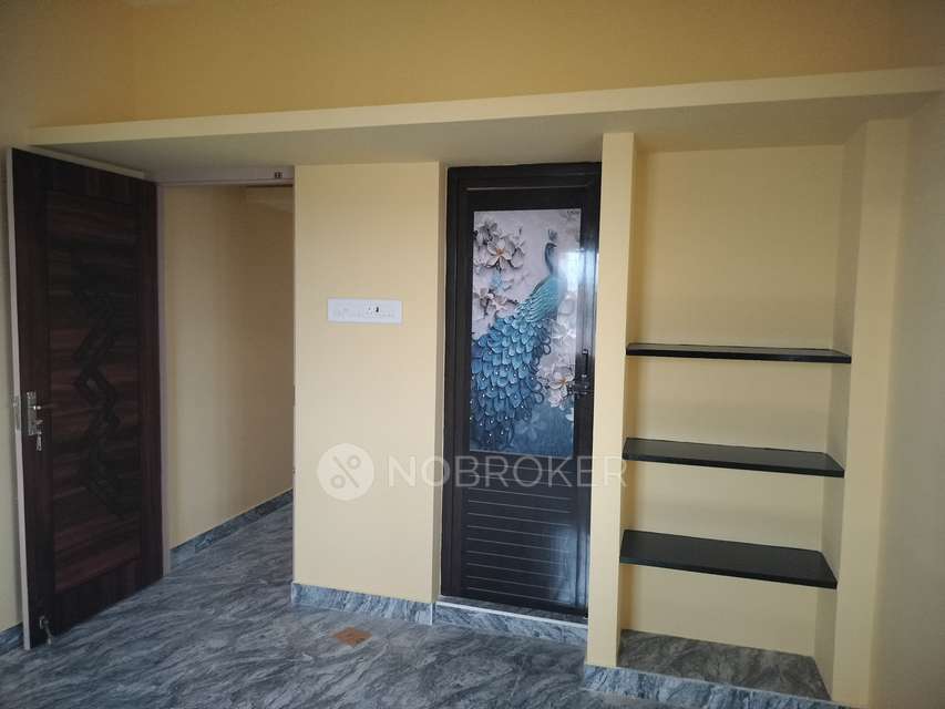 2 BHK Flat In Sri Apartment(chikkarayapuram -behind 32 Feet  Aanjaneyar Koil)njaj for Rent  In Chikkarayapuram