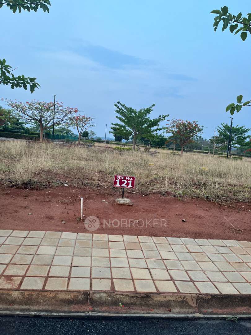 Plot For Sale  In Pariwar Anugraha Layout In Kempalingapura
