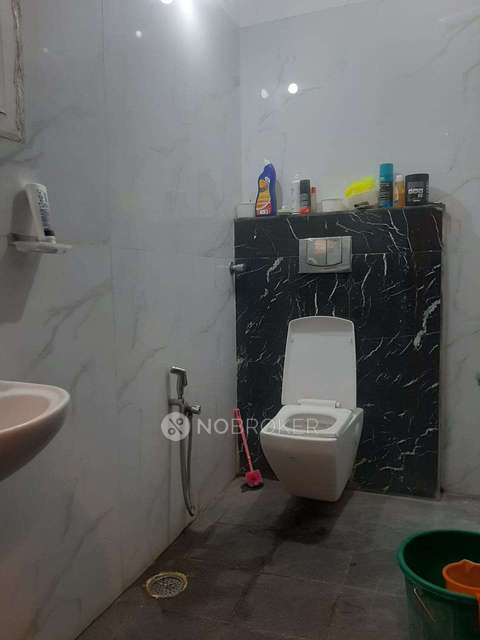 4+ BHK Flat For Sale  In Mavalli