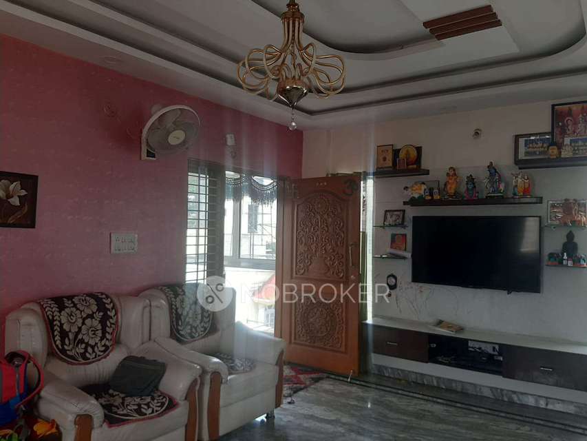 4+ BHK Flat For Sale  In Mavalli