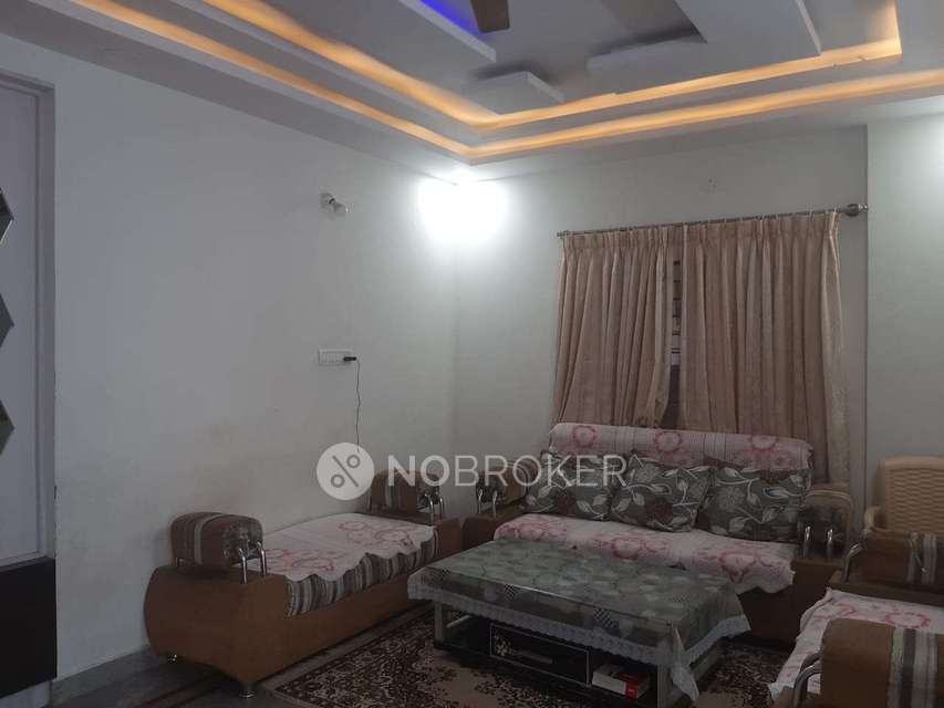 4+ BHK Flat For Sale  In Mavalli