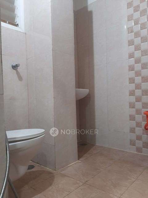 4+ BHK Flat For Sale  In Mavalli