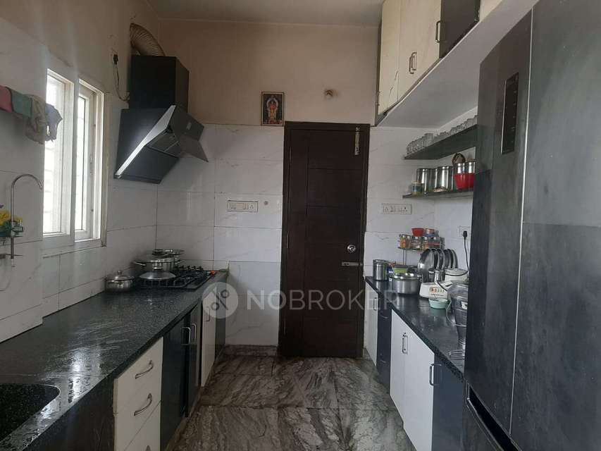 4+ BHK Flat For Sale  In Mavalli